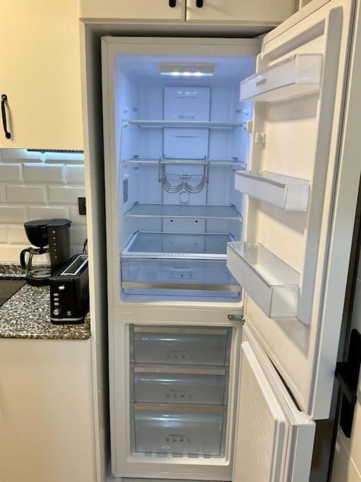 Tranquilo Apartamento Con Parking Gratis Vigilado 24H Vigo Exteriör bild